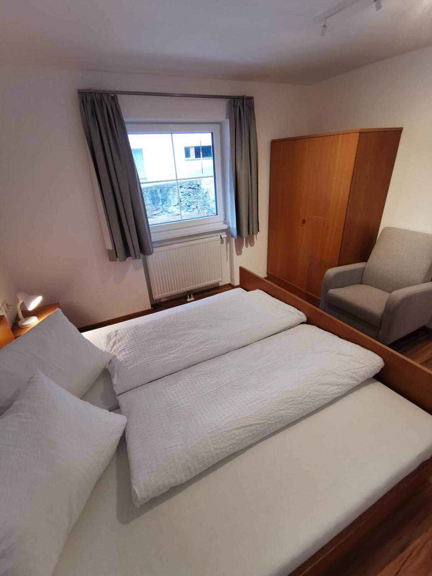 Apartments HAUS SCHÖN - Preise inclusive Pitztal Sommer Card Jerzens Zimmer foto